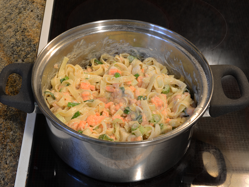 Salmon Pasta Tonnato: everything mixed together