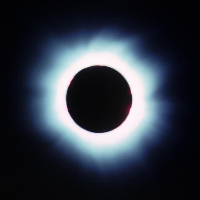 Medium size eclipse image